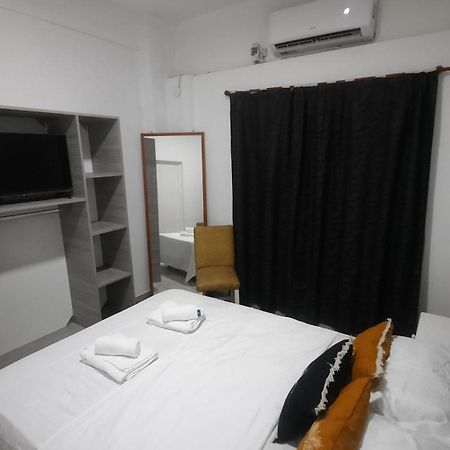 Solano House Bed & Breakfast Termas de Rio Hondo Bagian luar foto